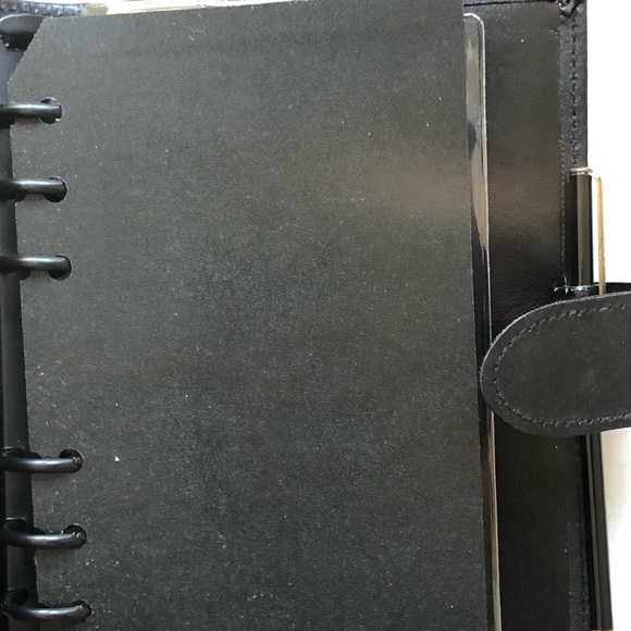 LILLIAN VERNON VINTAGE LEATHER PLANNER - Picture 6 of 14